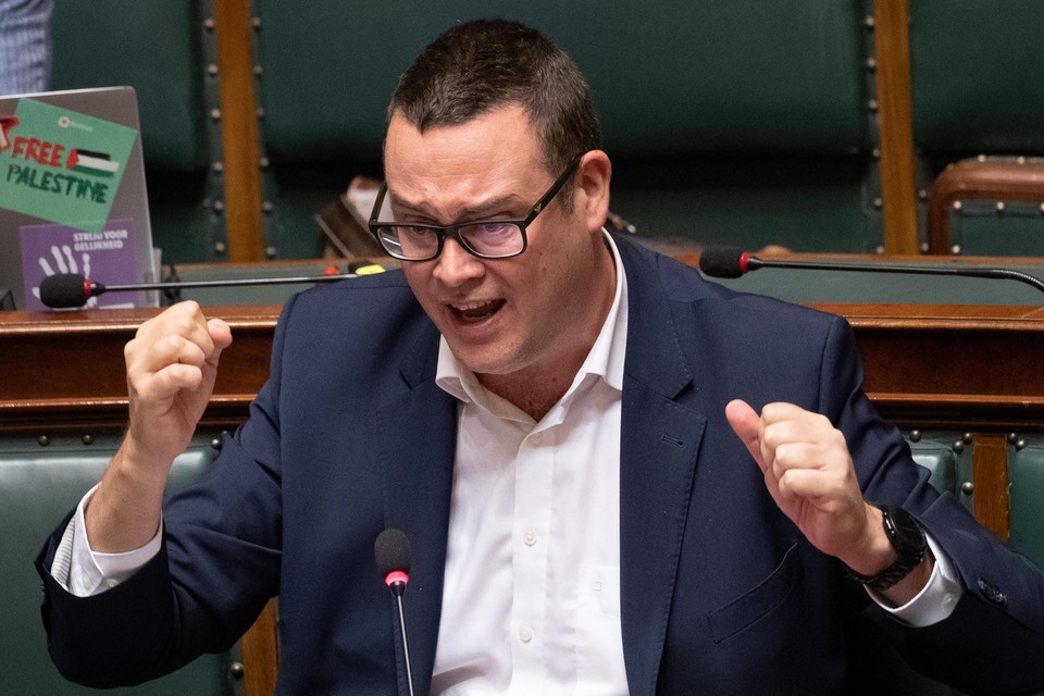 PVDA/PTB-Kamerfractieleider Raoul Hedebouw wordt de nieuwe voorzitter van zijn partij.