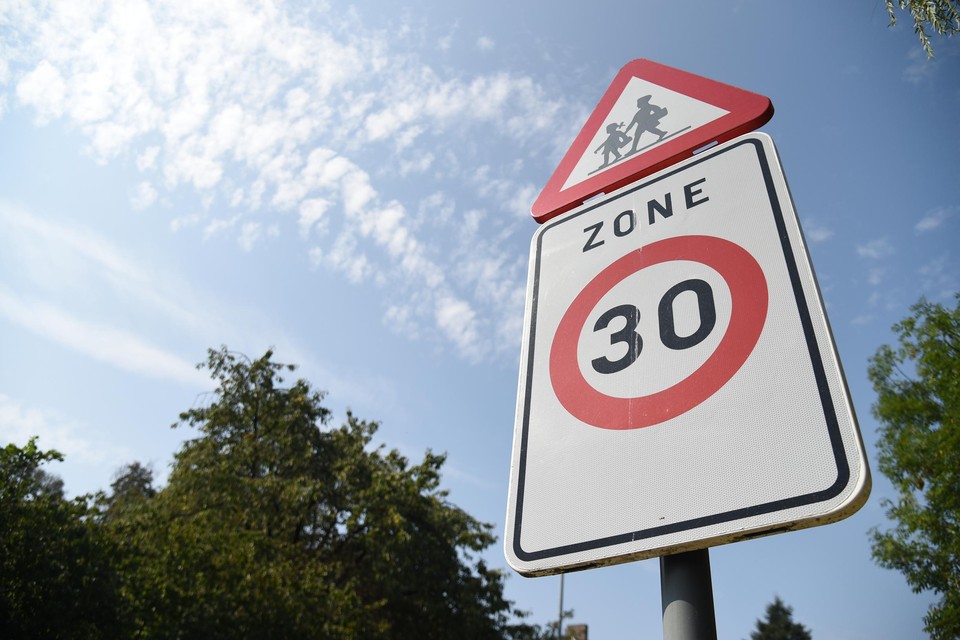 In zeven straten, de Oude Leestsebaan en omgeving, voert de stad Mechelen een zone 30 in.