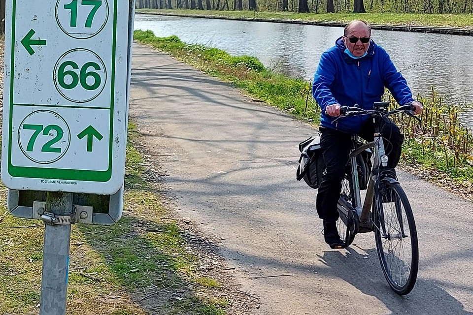 Op het jaagpad tussen Ravels en Turnhout passeren normaal vele honderden fietstoeristen en pendelaars.