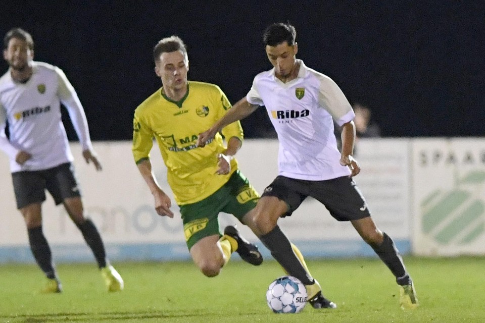 Ook Hicham Elharchi kon Sint-Lenaarts niet behouden van de vier tegengoals van Witgoor. Door dit verlies dreigt Sint-Lenaarts in de problemen te komen.
