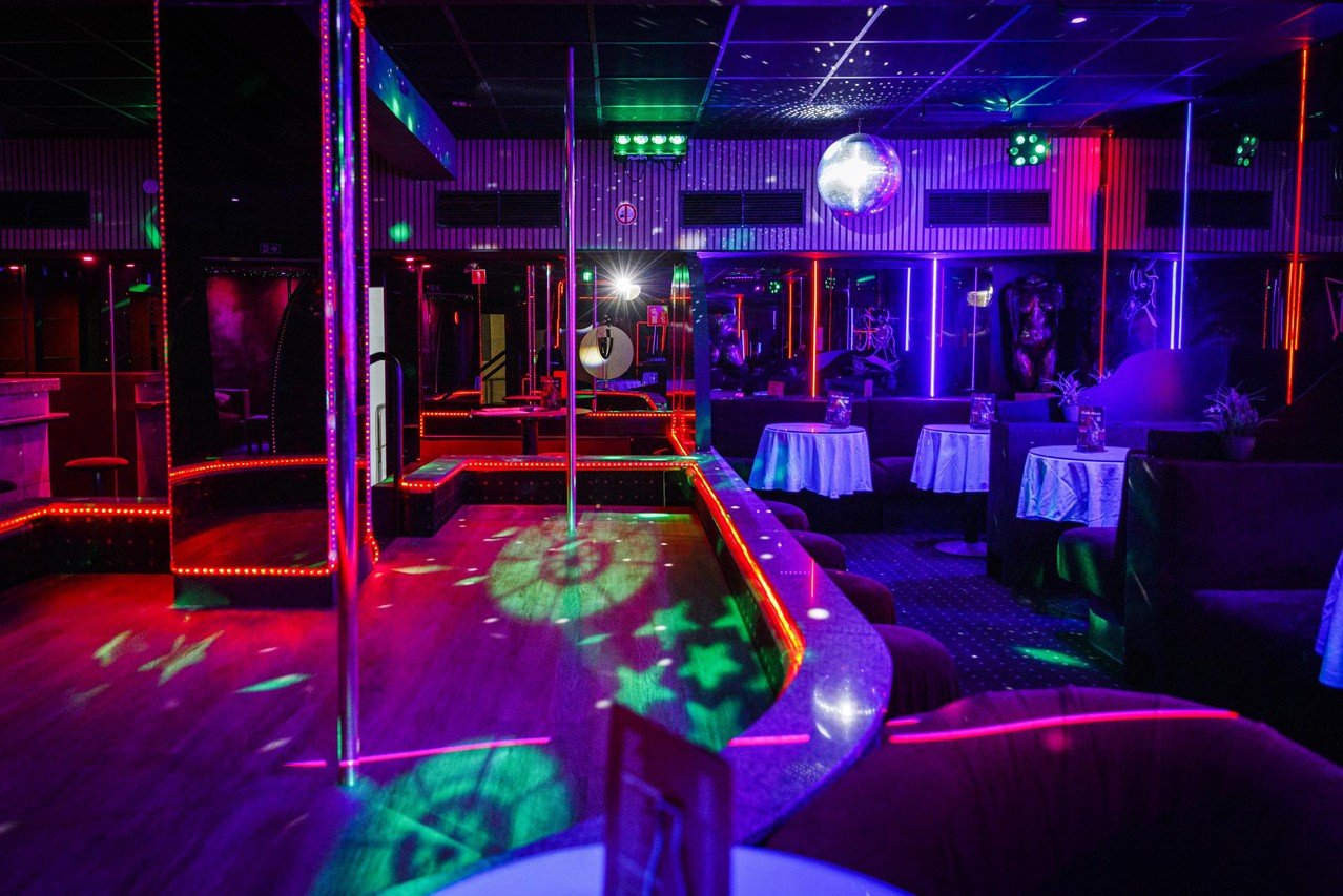 Bekende Antwerpse stripclub Amnesia heropent na vier jaar: “Ik neem alleen  de beste danseressen aan” (Antwerpen) | Gazet van Antwerpen Mobile