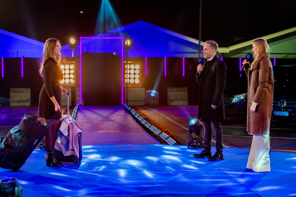 Peter Van de Veire en Geraldine Kemper verwelkomen Liese en co. in het Big Brother-huis.