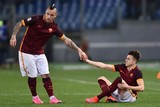 thumbnail: Zowel Nainggolan, als El Shaarawy scoorden voor AS Roma.