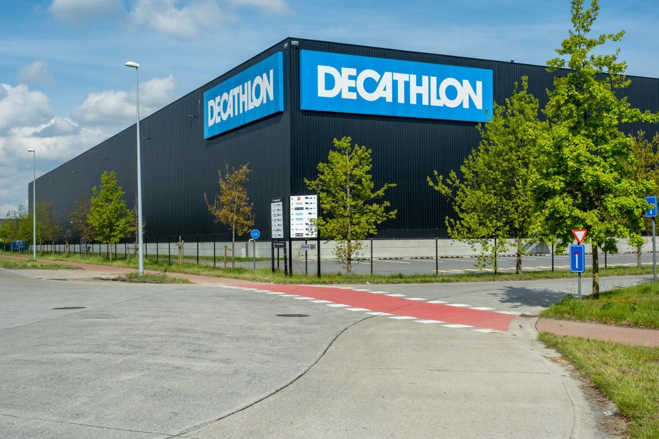 De directie beloofde voor 132 werknemers een nieuwe plek binnen de Decathlon-familie.