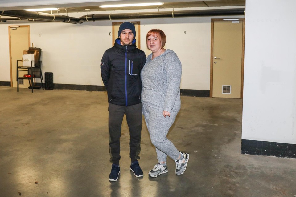 Op dit plekje stond de wagen van Mihaita en Yentl normaal op te laden, nu staat hij bij vrienden. 