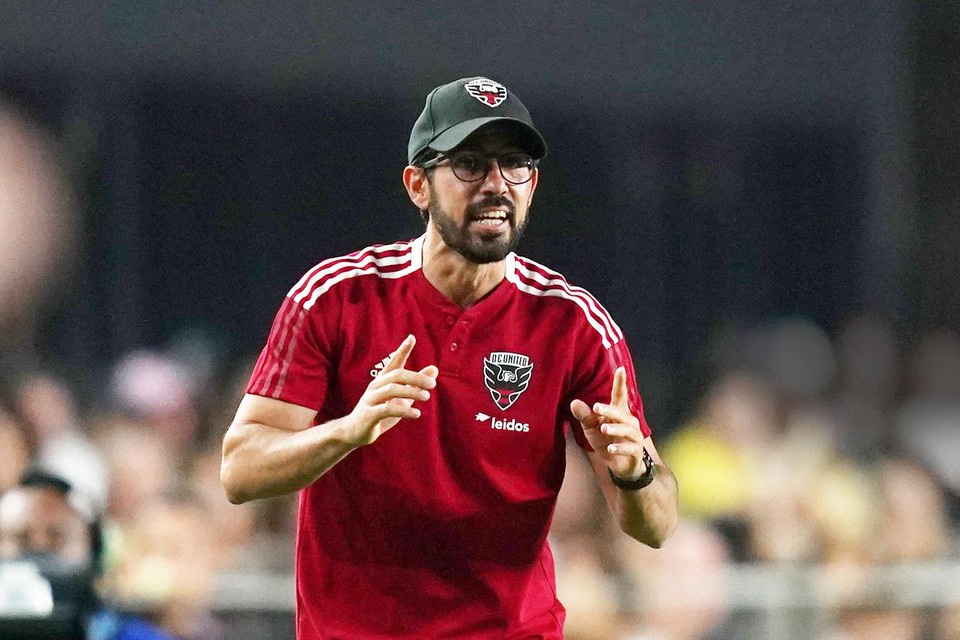 Hernán Losada en zijn Amerikaanse ploeg DC United strijden in de MLS volop mee voor een plaats in de play-offs. Al zal het kantje boord worden na de 2-3-nederlaag van eerder deze week tegen New England. “Vorig seizoen kwamen we erg moeilijk tot scoren, nu hebben we de op twee nabeste aanval.”