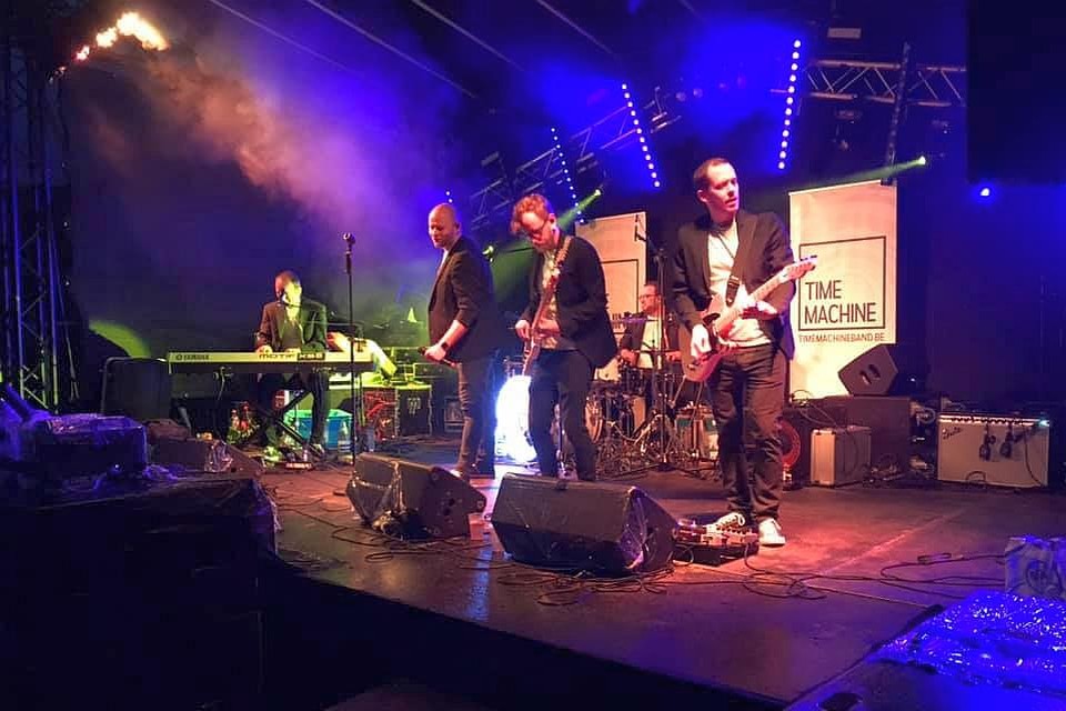 TimeMachine zorgt ook deze editie van ‘t Hofke Buiten voor een muzikaal feestje.