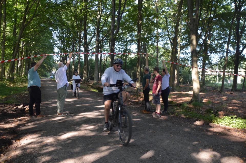 Verrassend hoeveel fietsers van de dreef gebruik maken, ookal ligt ze vlakbij de E313.