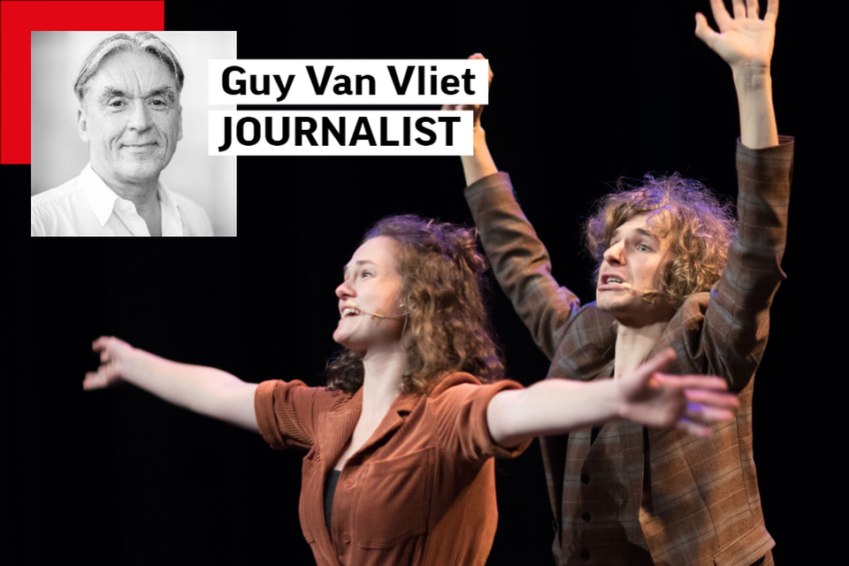 Cabaretduo Myrthe van Velden en Lander Severins vormt op het podium nog steeds een goede match.