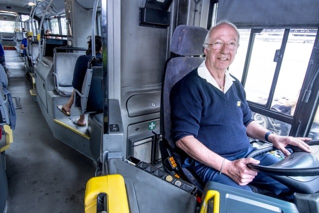opwinding Voorwaarde Bewonderenswaardig Gepensioneerde buschauffeur (68) weer aan het werk: “Hopelijk hebben ze me  nog lang nodig” (Antwerpen) | Gazet van Antwerpen Mobile