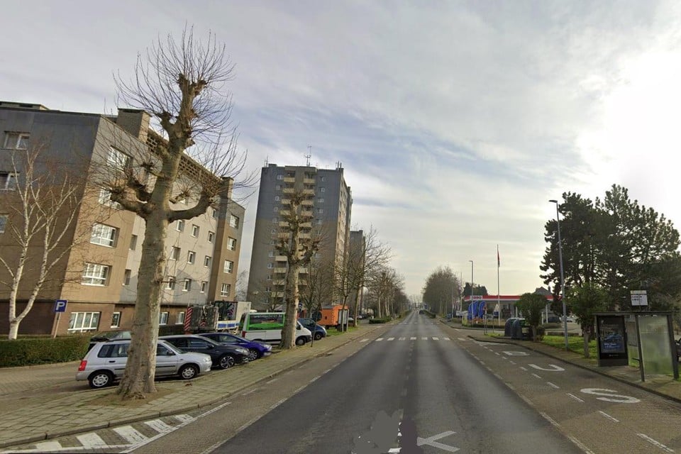 De bushalte Ernest Claesstraat aan sociale woonwijk Kleerroos (links in beeld) kan tot nog tot eind juni bediend worden.