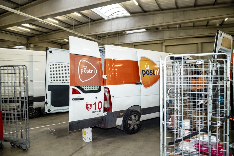 Als de inbreuken zich blijven opstapelen kan de arbeidsauditeur de depots van de koerierbedrijven laten verzegelen.