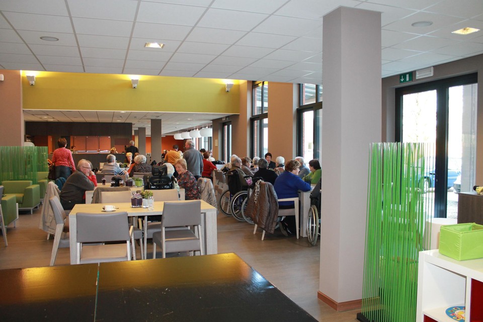 De cafetaria van lokaal dienstencentrum Ten Hove in Mol. 