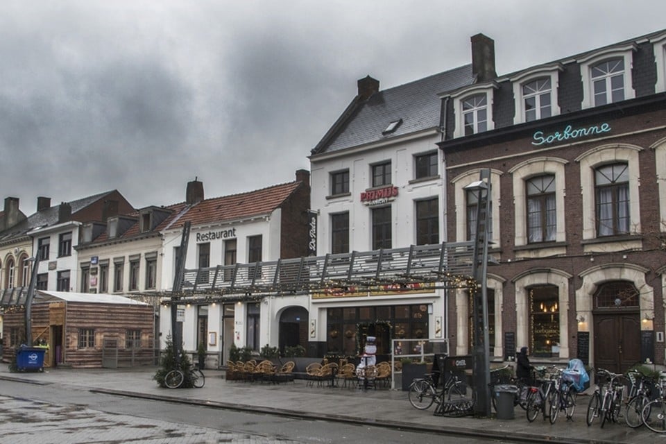 In deze periode van het jaar stelden uitbaters van cafés op de Grote Markt in Turnhout meer vechtpartijen en andere incidenten vast.  