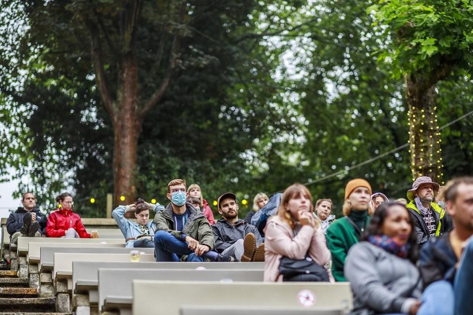 Themabeeld: het Openluchttheater in het Rivierenhof.