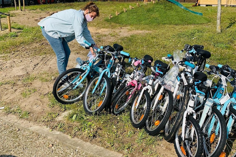 De Velokes bevindt zich op het Jozef van Cleemputplein, achter de politie, enkel open op afspraak.