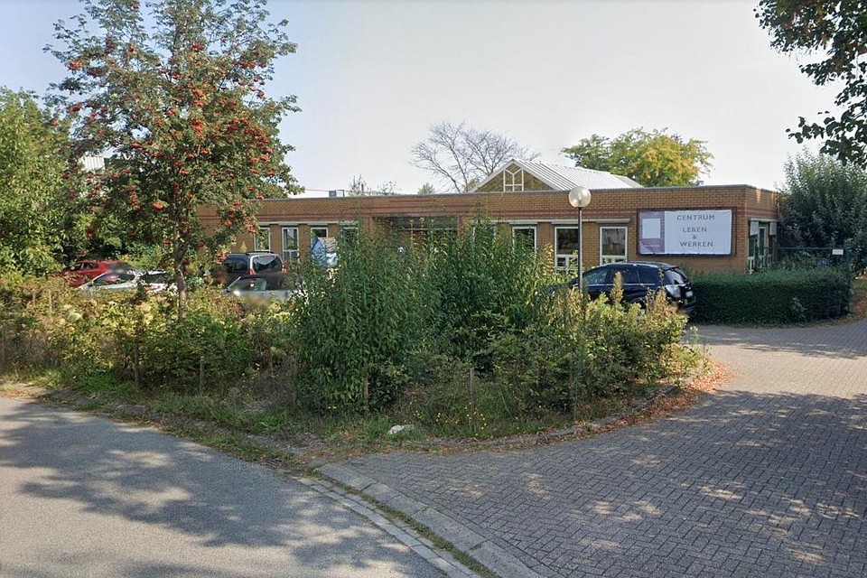 Het CDO Noorderkempen ligt op een ventweg naast de ring.