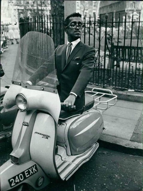 De Mods hebben een voorliefde voor scooters.