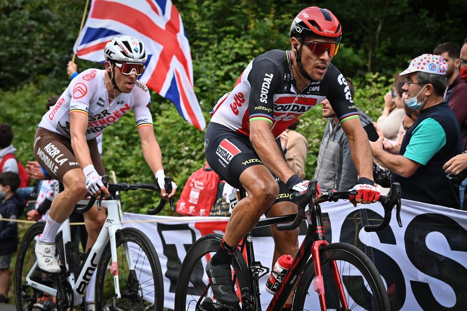 Oliver Naesen en Philippe Gilbert.