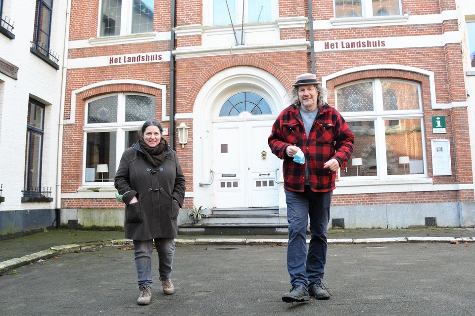 Liesbeth Debra en Kris Dockx worden de nieuwe eigenaars van Het Landshuis.