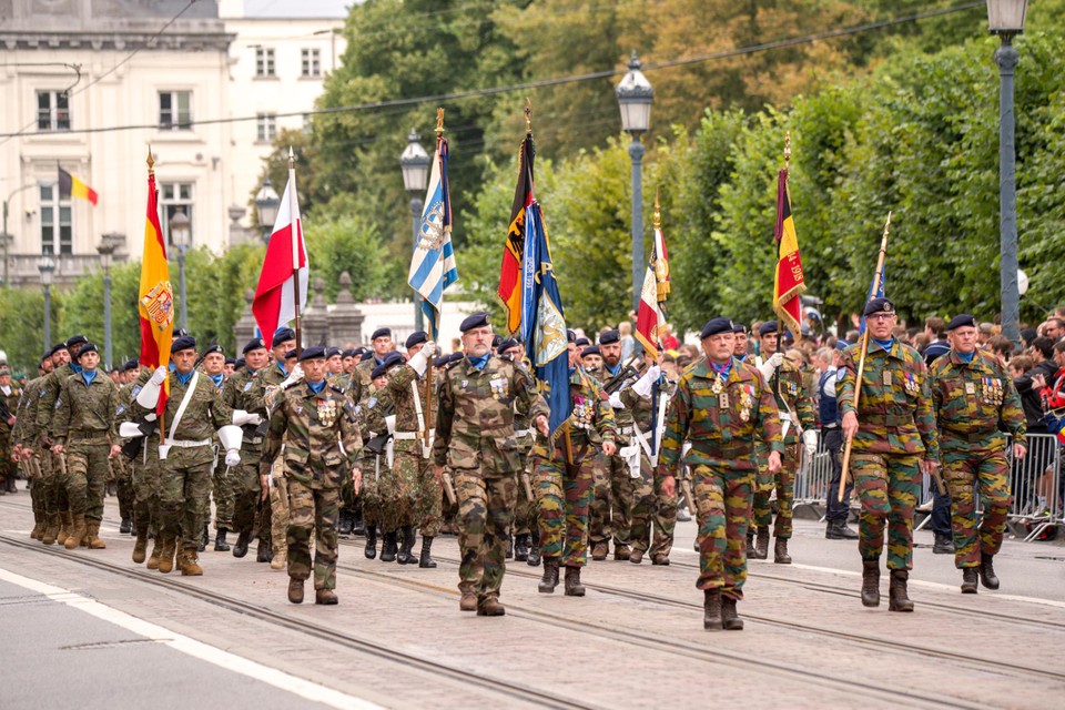 Het nationaal defilé is een jaarlijks spektakel op het Paleizenplein in Brussel waar vele honderden militairen, politieagenten, brandweerlui en burgers aan deelnemen. 