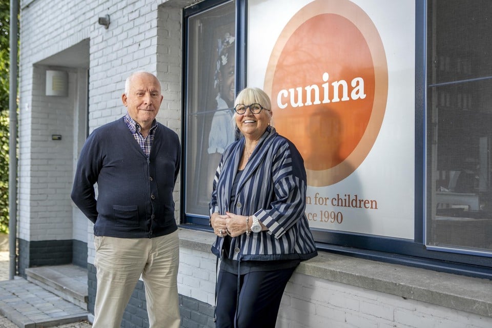 Pater Jan Hoet en Sophie Vangheel, de oprichtster van hulporganisatie Cunina.