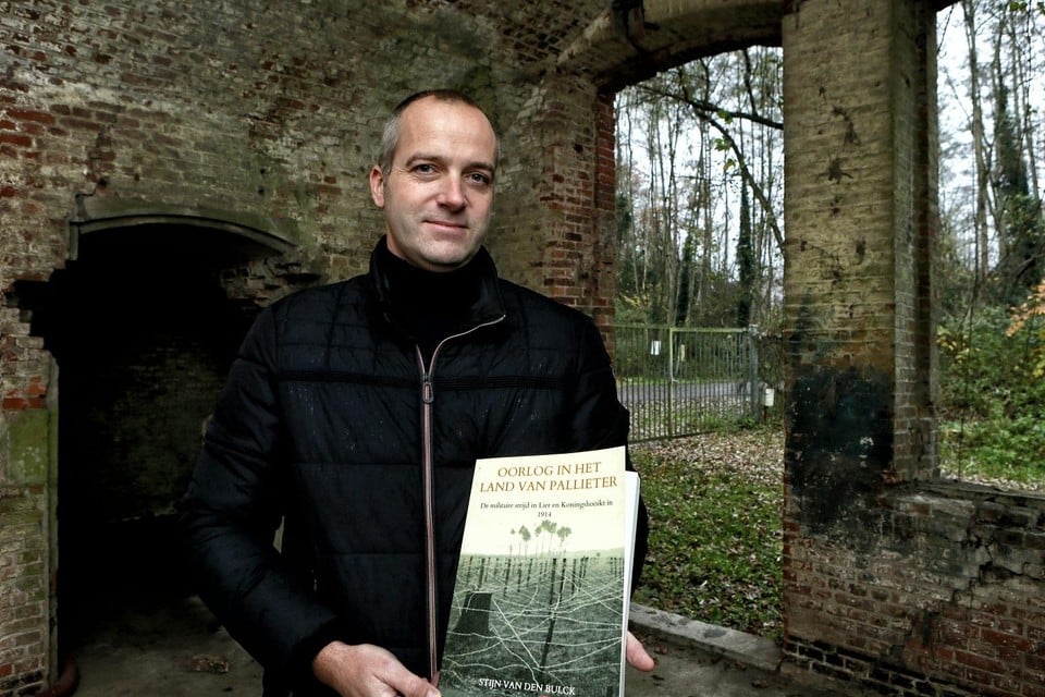 Korpschef Stijn Van den Bulck schetst een indringend beeld van de gruwel van de oorlog. 