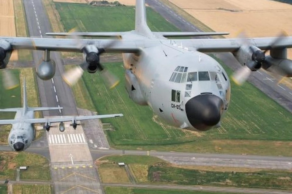 De C-130 Hercules wordt vervangen door de Airbus 400M. 