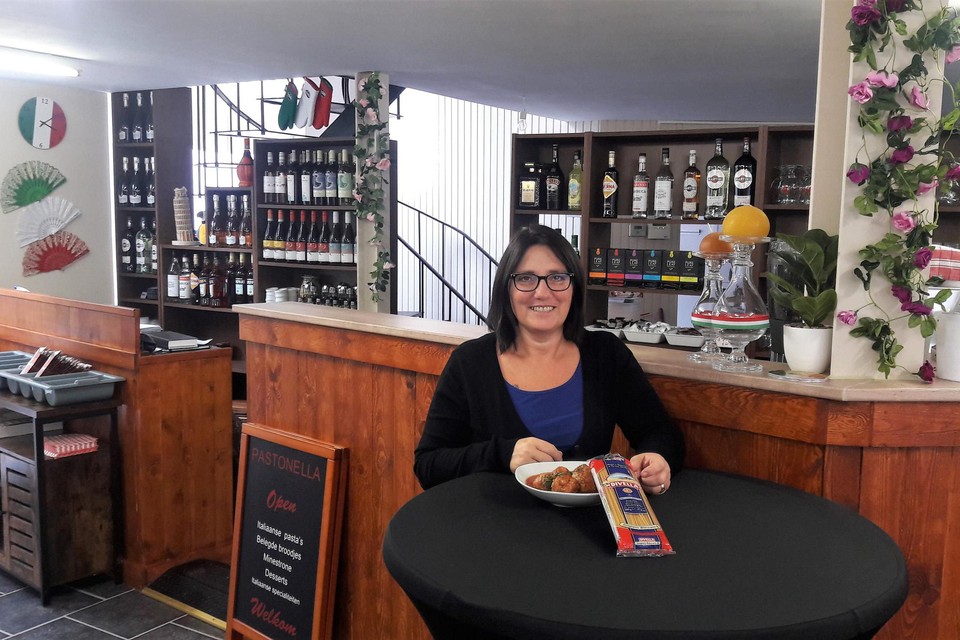 Antonella Lo Savio serveert haar pasta’s voortaan in haar nieuwe taverna. 