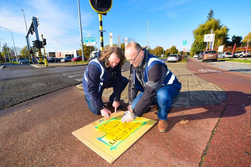 Jan Van Otten en Marc Boogers bij een actie voor veiliger fietsverkeer. “Turnhout moet een fietsstad worden.” 