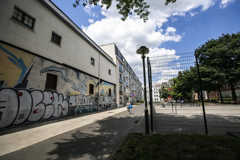 Frans Halsplein is the cradle of Antwerp graffiti.  There is still some graffiti here and there. 