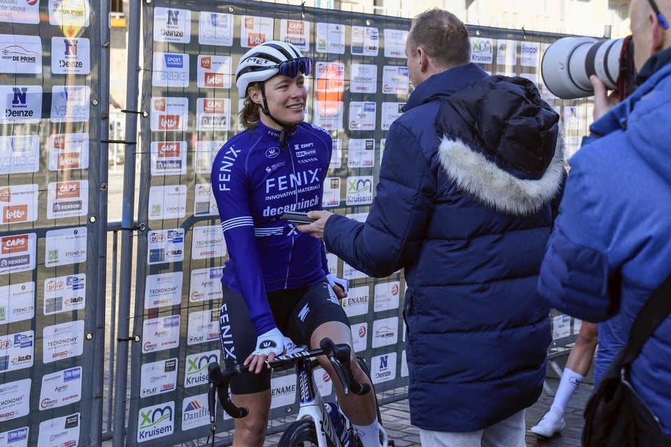 Sara Van De Vel: “Ik heb er thuis bewust niet te veel over gepraat. Ik wil mijn mama ook niet te ongerust te maken nu ik weer op de fiets ben gekropen.”