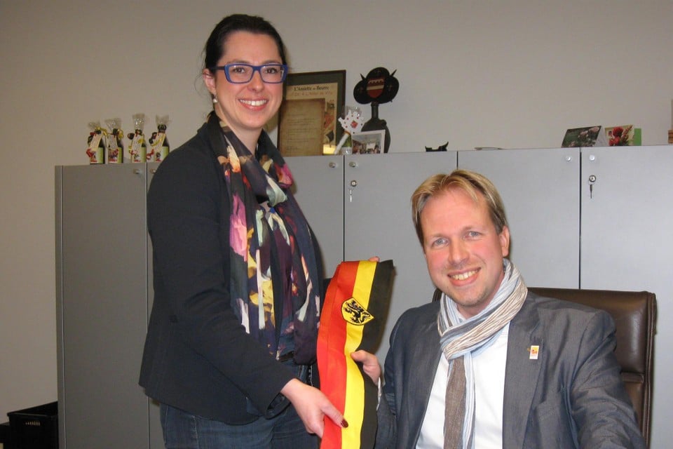 Eind 2016 gaf Wendy Weckhuysen haar burgemeesterssjerp door aan Geert Antonio. 
