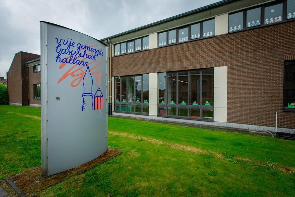 Vrijdag is iedereen opnieuw op het schooldomein getest door een mobiel testteam.