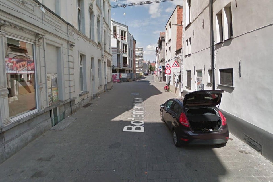 De politie trof een hevig bloedende vrouw aan in de Boterhamstraat.