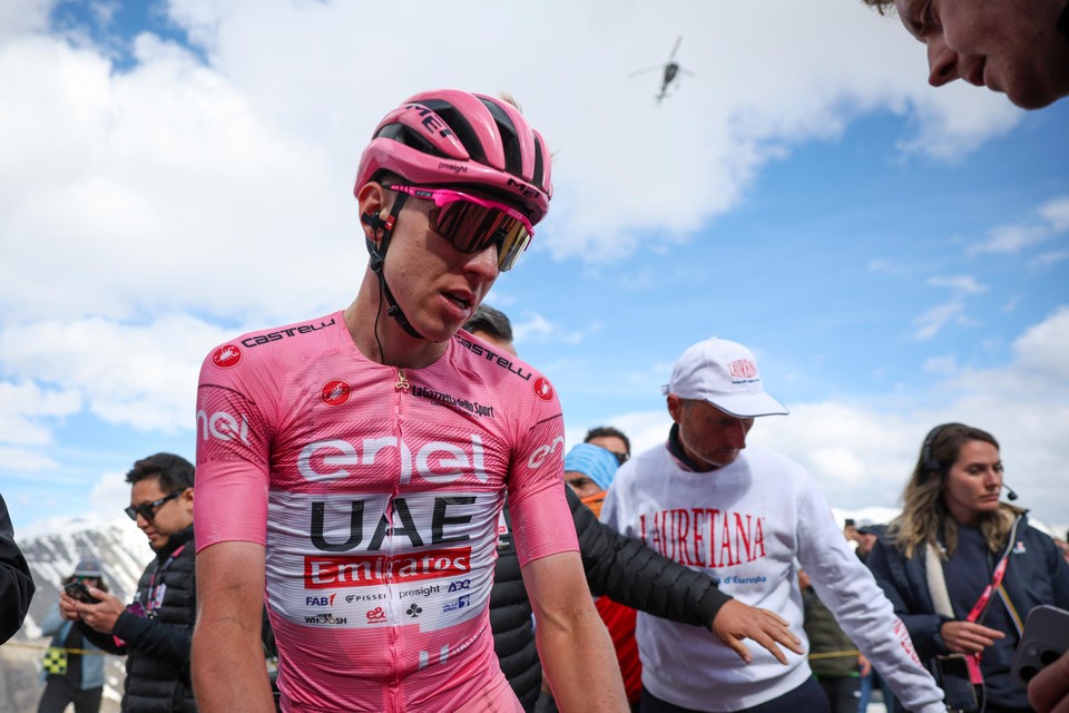 Gaat roze trui Pogacar vanaf nu in spaarstand in de Giro?