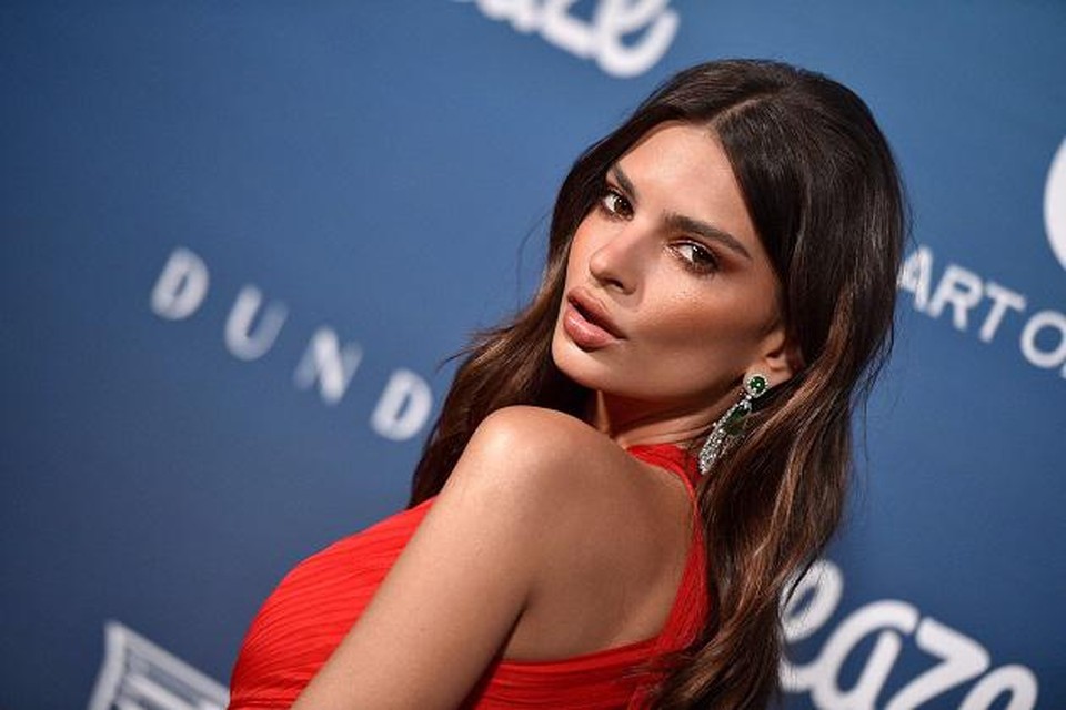 Emily Ratajkowski
