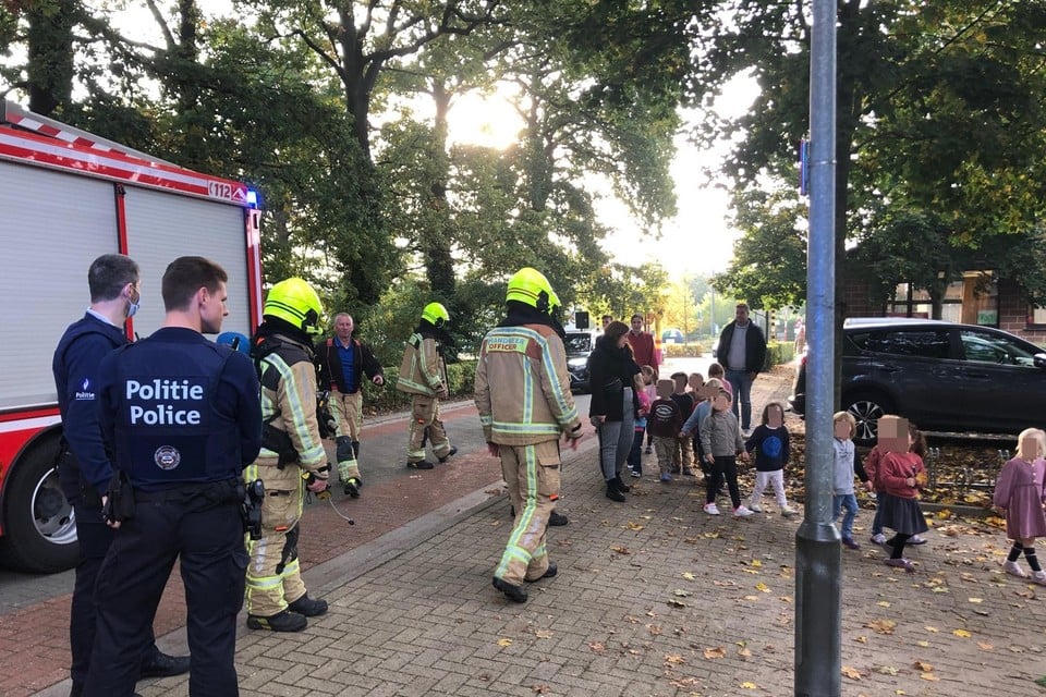 Na een half uurtje mochten de kleuters weer naar binnen.