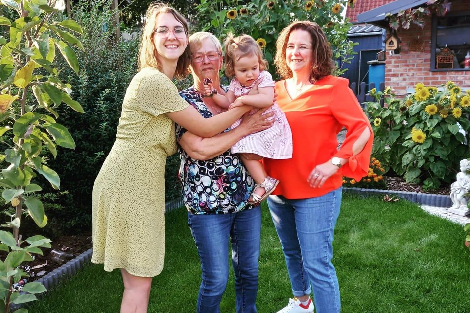 Liah Geerinckx uit Retie maakt een viergeslacht in haar familie compleet.