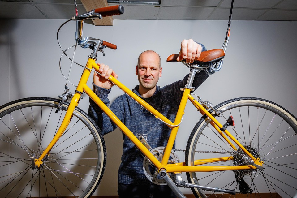 Maarten Vanhove opent volgende week maandag zijn fietsenwinkel Velo2800.
