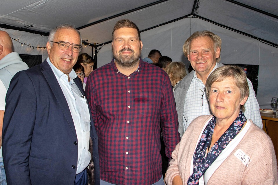 Enkele sterkhouders van comité Kerkelei Leefbaar: meester Pascal Mallien, Bert Goyvaerts, Remi Lemeire en Rita Gysels. 