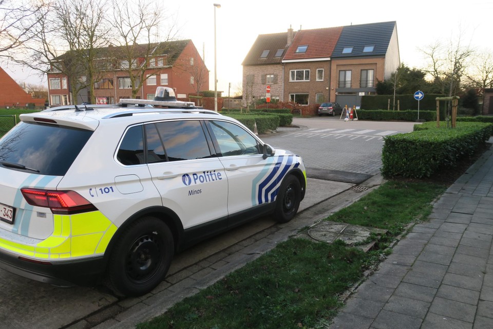 Politie Minos controleert regelmatig op het respecteren van de nieuwe verkeersregels zoals het eenrichtingsverkeer in de Ruggeveldstraat, maar ook op de nu overal geldende zone 30. 