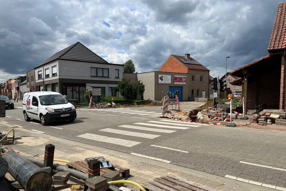 Het kruispunt Goorbergenlaan, Hofeinde en Lepelstraat gaat drie maanden dicht.  
