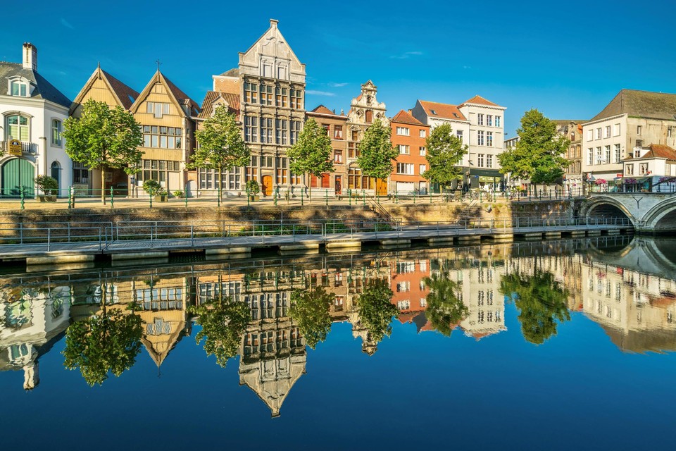 In afwachting van de uitgestelde verkoop zoekt de stad Mechelen een huurder voor De Zalm op de Zoutwerf.