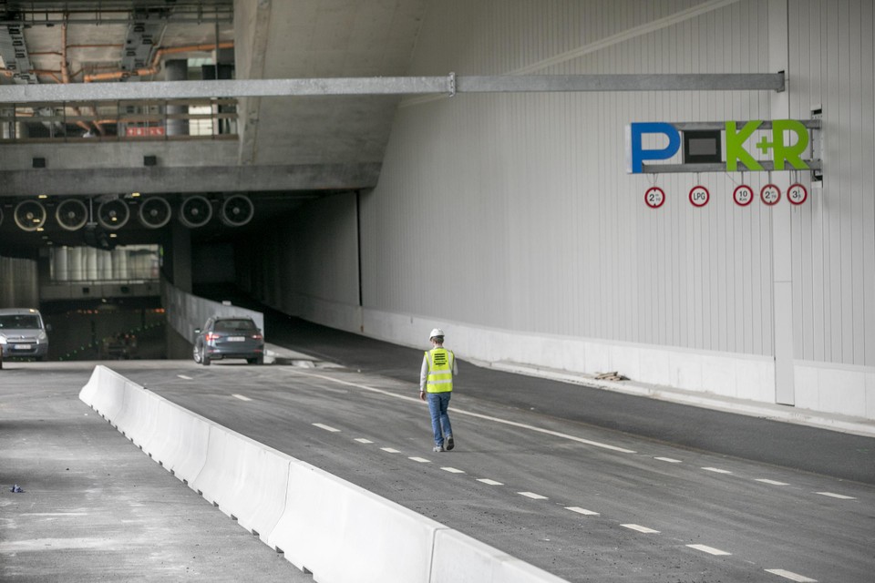 Vanaf de Leuvensesteenweg rijd je hier de autotunnel in. 