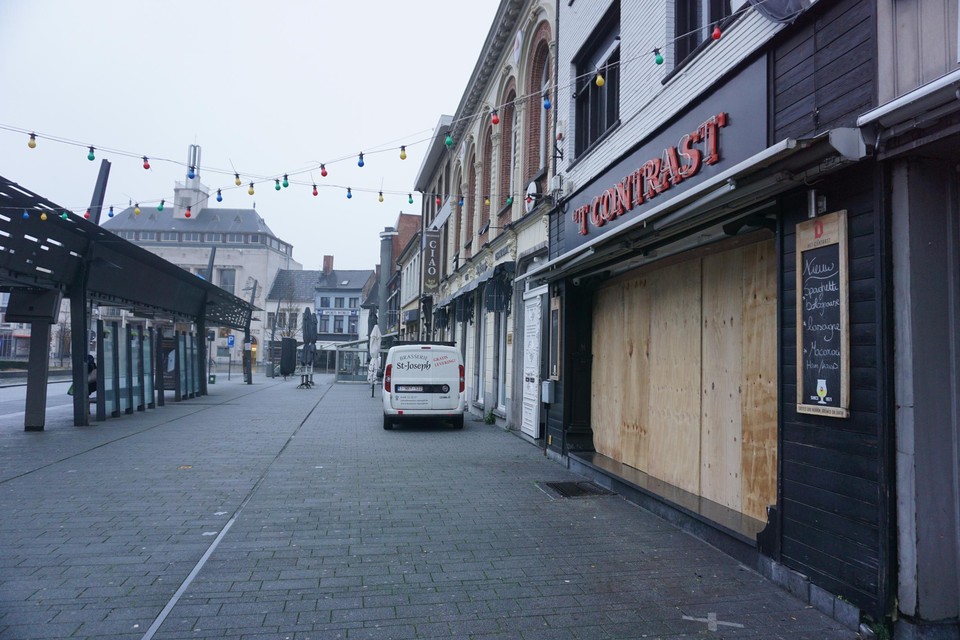 Café ’t Contrast bereidt zich voor op mogelijke rellen. Dat is niet naar de zin van de burgemeester.