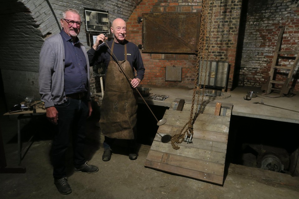 Smid Karel Debie en Marcel Gevers van de organiserende Fort 2-Gidsen en Fortvrienden.