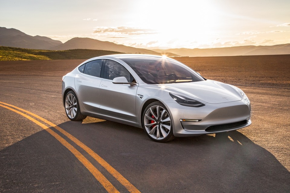 Tesla Model 3.