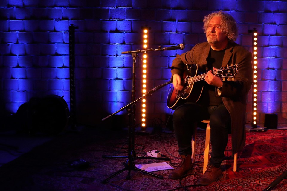 Jo Cassiers tijdens de opnames van de eerste Studio-Kuren live-sessie van CC Schoten.