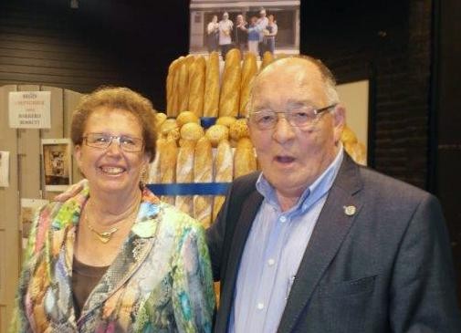 Lieven en Lut Bossuyt-Mannaerts bij 50 jaar bestaan van de bakkerij. 